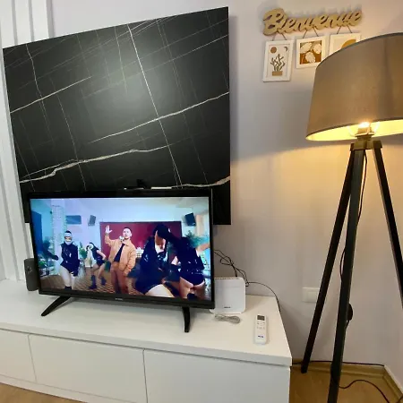 @bazaar, In The Center Of - 80sqm Apartment *